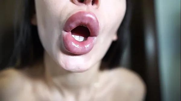 Nóng Brunette Suck Dildo Closeup - Hot Amateur Video Phim ấm áp