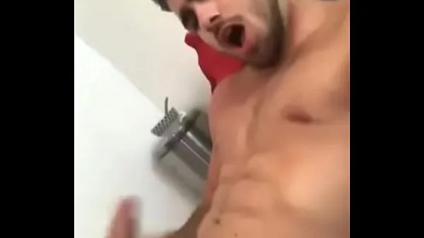أفلام ساخنة Hot boy moaning during handjob دافئة