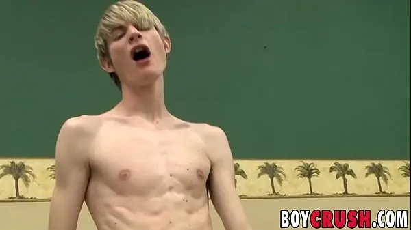 Hotte Gay teen is dominated as his asshole is pounded doggy style varme filmer