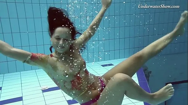 ภาพยนตร์ยอดนิยม Krasula Fedorchuk hot underwater show เรื่องอบอุ่น