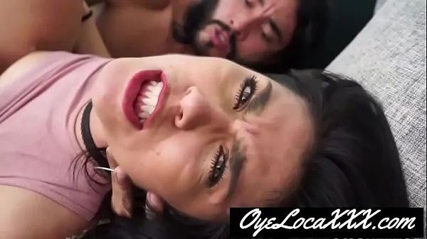 Nóng FULL SCENE on - When Latina Kaylee Evans takes a trip to Colombia, she finds herself in the midst of an erotic adventure. It all starts with a raunchy photo shoot that quickly evolves into an orgasmic romp Phim ấm áp