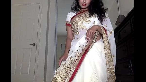 Film caldi Solo zia indossa un costume indiano con Tika che si spoglia lentamente mostrando spettacoli di figacaldi