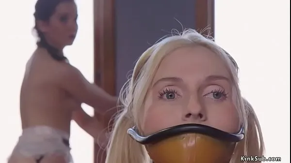 Heta Slave in latex anal fucked in ffm varma filmer