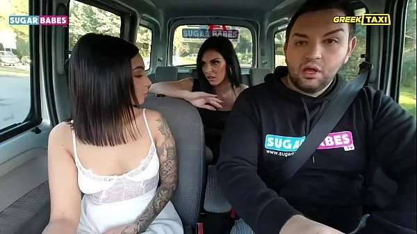 Vroči SUGARBABESTV: Greek Taxi - Lesbian Fuck In Taxi topli filmi