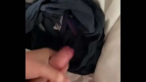 Nóng Got lot of pre-cum that need cleaning up and with big cumshot at the end Phim ấm áp