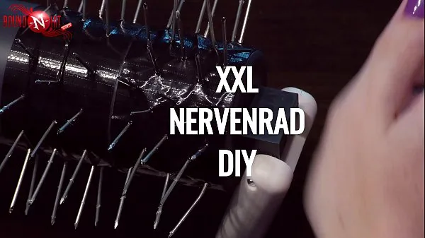 热Do-It-Yourself instructions for a homemade XXL nerve wheel / roller温暖的电影