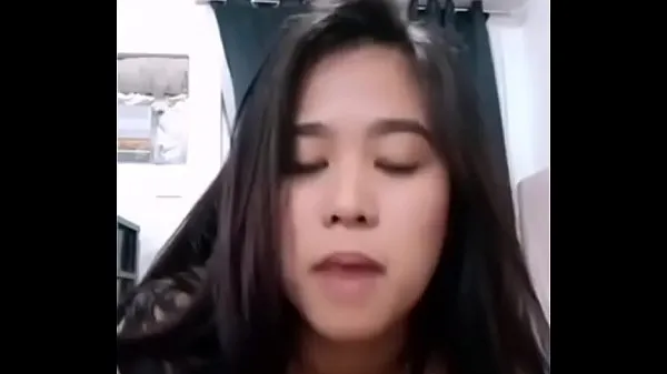girl loves getting gifts from strangers and plays on cam Filem hangat panas