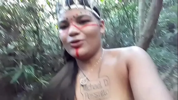 Kuumia Tigress Vip disguises herself as India and attacks The Lumberjack but he goes straight into her ass lämpimiä elokuvia
