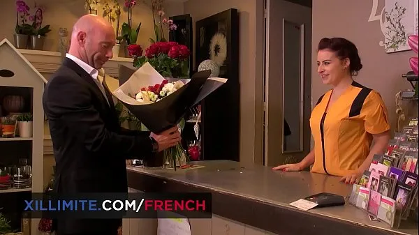 Heta French florist teen gets anal fucked (Lexie Candy varma filmer