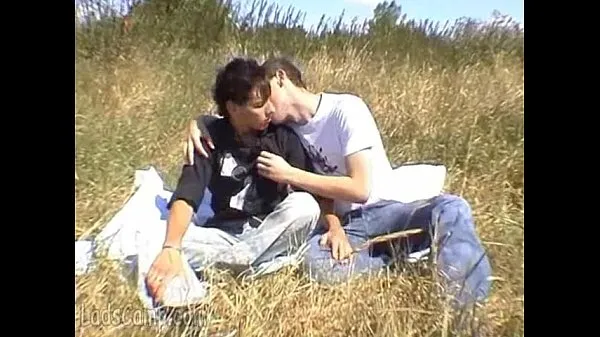گرم Cute mates get from a chat to a gay fuck outdoors گرم فلمیں