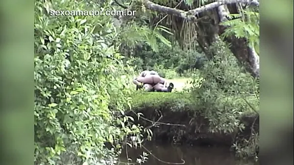 Heta Couple from the countryside is caught having sex in the bush varma filmer