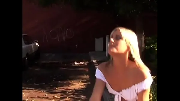 Sıcak Gorgeous blonde Courtney Simpson gets her pussy rammed hard by a massive cock Sıcak Filmler