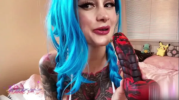 Heta Tattoed Babe Masturbate Pussy Dragon Dick and Squirting Orgasm varma filmer