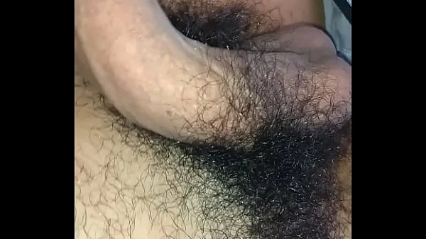 Hotte Playing with my hairy cock varme filmer
