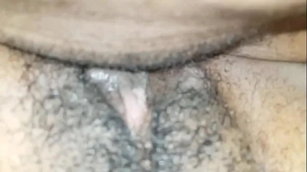 Film caldi Lesbiche sente il clitoride palpitante sul suo buco del culocaldi