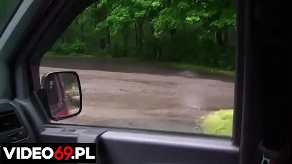Горячие Польское порно - Горячая рыжая зрелая мама сосет большой петух на открытом воздухе и в автомобилетеплые фильмы