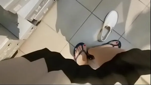Heta Your mom's favorite pastime is to change sexy shoes while you watch and masturbate varma filmer