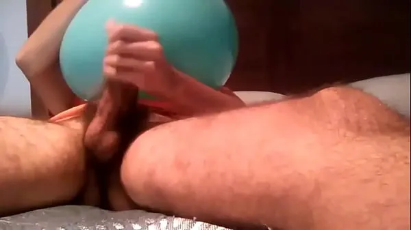ホットな Me masturbating with a balloon 温かい映画
