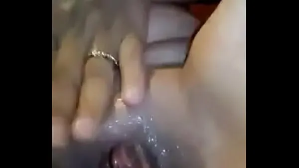 热wet girl masturbating with carrot温暖的电影