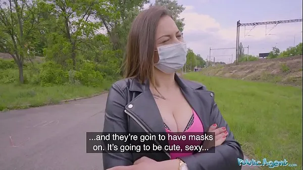 Gorące Public Agent Face Mask Fucking a sexy sweet teenager with Big Natural Boobsciepłe filmy