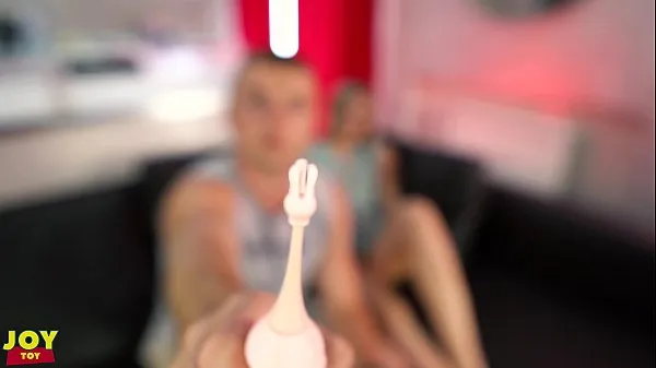 Examen pratique d'un vibrateur clitoridien - quand la taille compte Films chauds