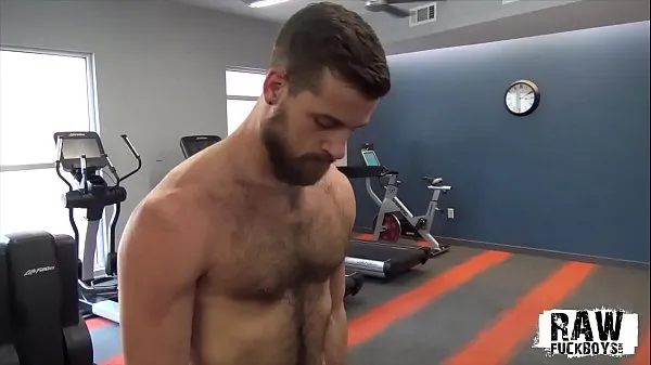 Hot Hairy stud tugs his cock after the gym warm Movies