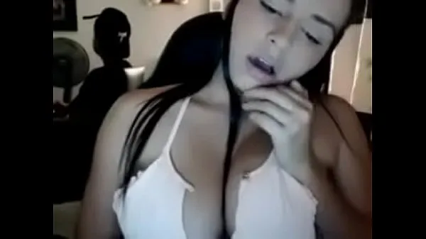 Menő Innocent Kitty showing her huge beautiful tits meleg filmek