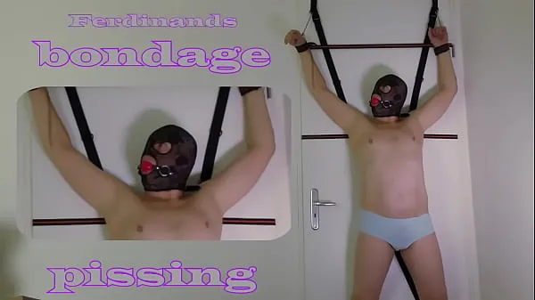 BDSM Bondage Pissing esclavage homme désespéré ligoté pipi. Kinky Male Wet and Pissy de Hollande Films chauds
