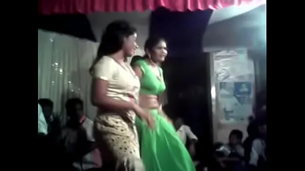 ภาพยนตร์ยอดนิยม Telugu public sex dance show เรื่องอบอุ่น