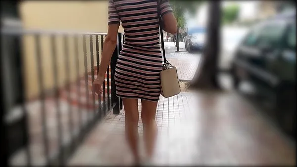 Nóng Watching Sexy Wife From Behind Walking In Summer Dress Phim ấm áp