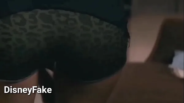 Deepfake Victoria Justice Film hangat yang hangat