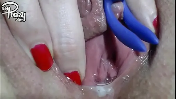 热Wet bubbling pussy close-up masturbation to orgasm, homemade温暖的电影