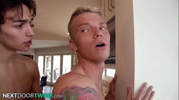 Hotte Twinks Pound It Out For Their Anniversary - NextDoorTwink varme film