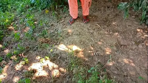 Nóng Indian Aunty Outdoor Caught Phim ấm áp