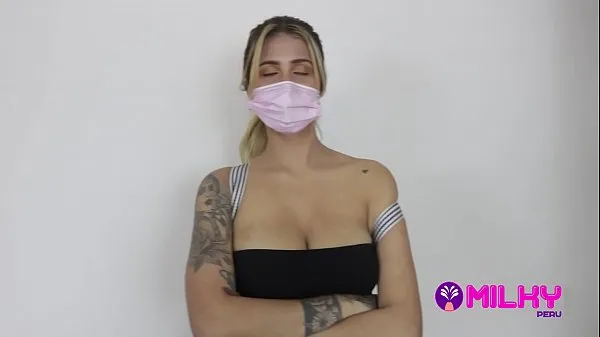 Yorgelis Carrillo seduces me with her beautiful tits in her new cleaning job and tastes my milk once again... the girl is very submissive Films chauds