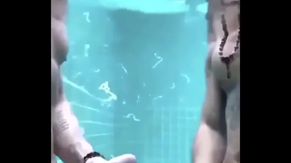 Hotte Underwater cum and masturbation varme film