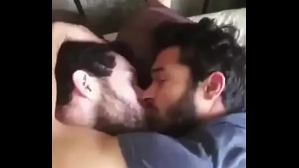 热Hot Gay Kiss Between Two Indians温暖的电影