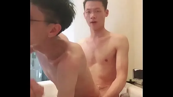 Master Lang Fucks a dude in the bathtub Filem hangat panas
