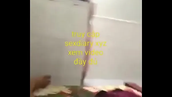 뜨거운 While blowing the trumpet while texting your lover, visit to watch more vietnam sex videos 따뜻한 영화