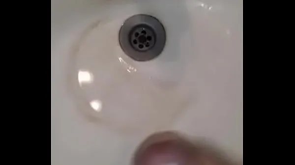 Nóng My friend jerks off in the bathroom I saw no cum Phim ấm áp