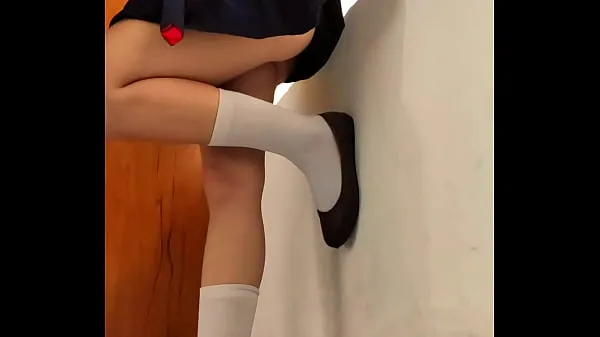 गर्म Teenage fucked and creampied standing against the window in empty classroom गर्म फिल्में