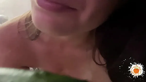 Hot Playing with a big cucumber for the first time while my boyfriend is not at home warm Movies