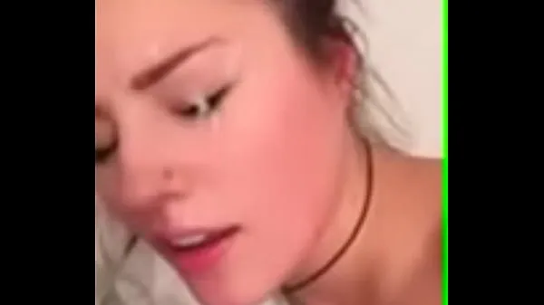 UK Teen Takes A Load On Her Face Filem hangat panas