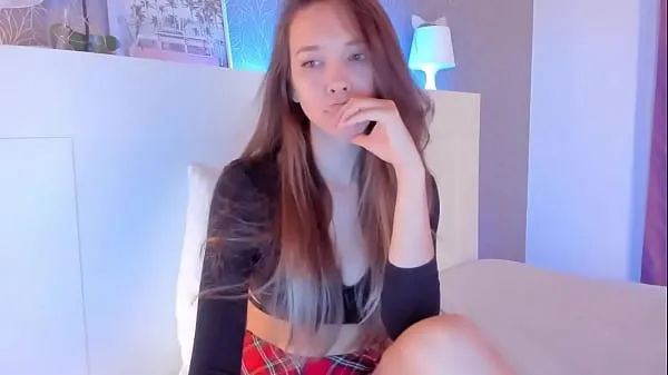 Heta Super Sexy Brunette Teen Camgirl In Outfit varma filmer