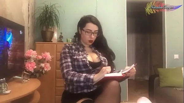 Hotte Horny Teacher With Big Tits Sucks Dildo And Fucks Herself During Live Stream varme filmer