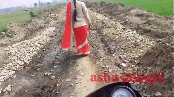 Hot Desi village aunty was going alone, she was patted warm Movies