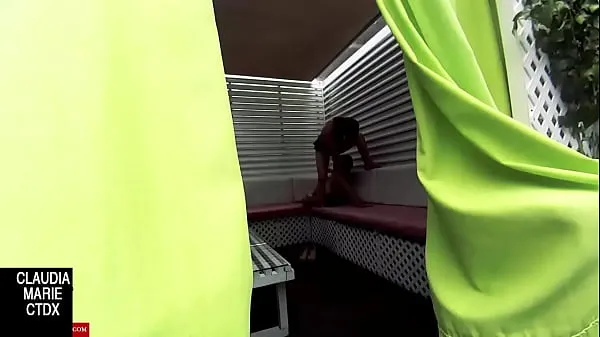 Hotte My cousin fucking. Couple caught getting oral sex in a corner varme film