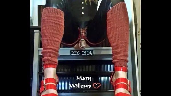 Hete Mary Willows sissygasm teaser in chastity warme films
