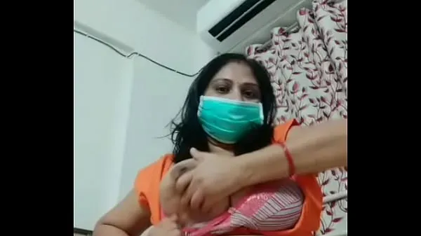 Hot Saavi Randi showing boobs warm Movies