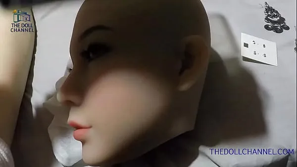 Películas calientes Video instructivo: Cómo perforar las orejas de una muñeca cálidas